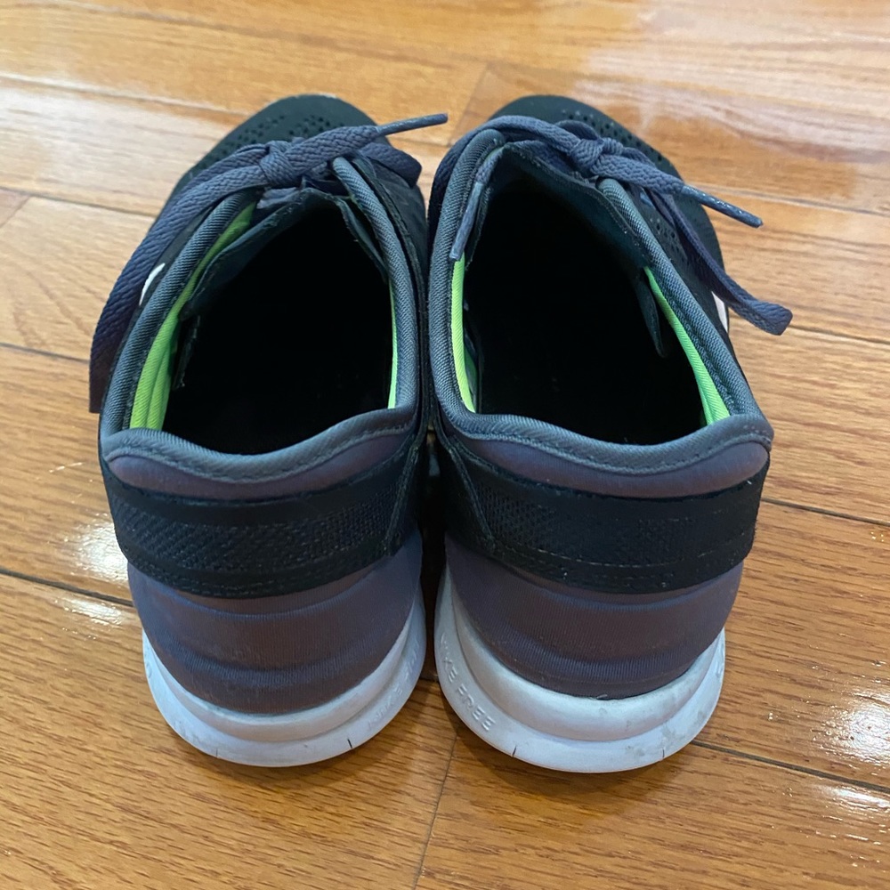 Nike Black Trainers women size 7 - Picture 3 of 7